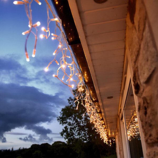 Lights4You 13ft (4m) 152 LED Warm White Outdoor Icicle Lights - Image 3