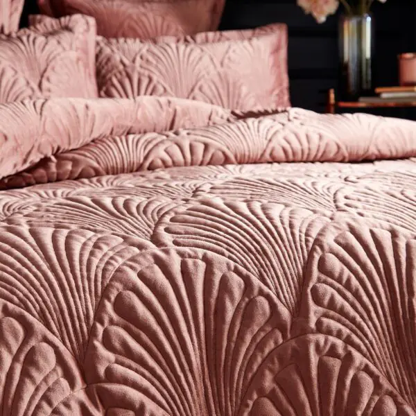 Kensington Blush Velvet 3 Piece Bed Set in 3 Sizes - Image 2