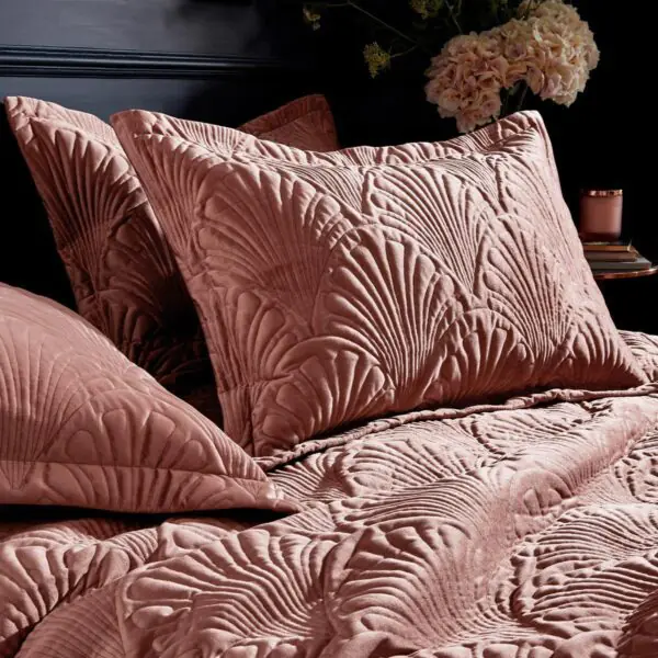 Kensington Blush Velvet 3 Piece Bed Set in 3 Sizes - Image 3