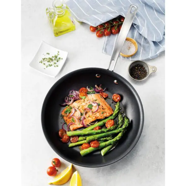 Kirkland Signature Frying Pans, 3 Piece Set - Image 6