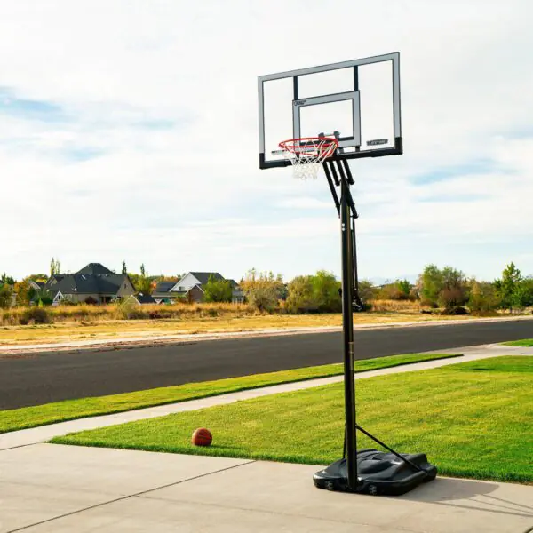 Lifetime 52 Inch (132cm) Power Lift XI Portable Basketball Hoop System - Image 3