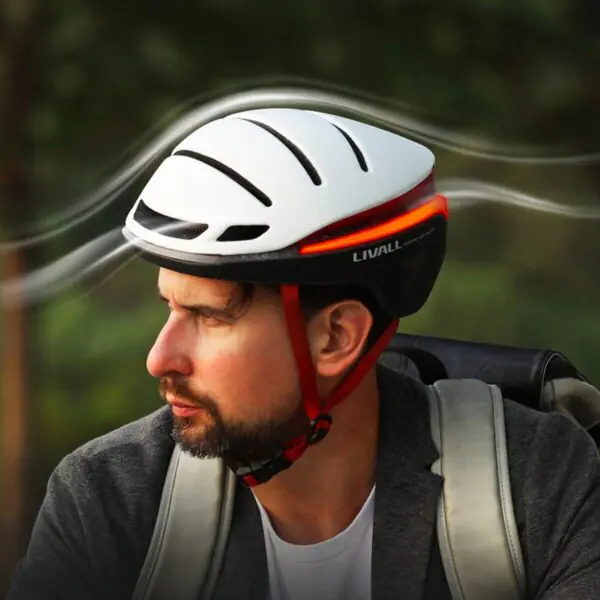 Livall EVO21 Smart Bike Helmet in 4 Colours and 2 Sizes - Image 3