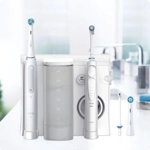 Oral B iO4 Series Health Centre Advanced Oxyjet Irrigator + Rechargeable Toothbrush - Image 2